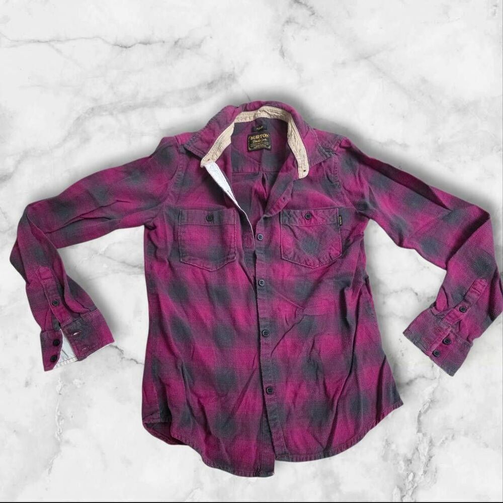 Burton Maroon & Black Plaid Size Small